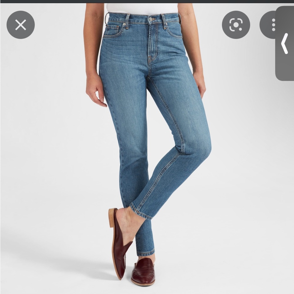 Everlane Mid Rise Skinny Jean